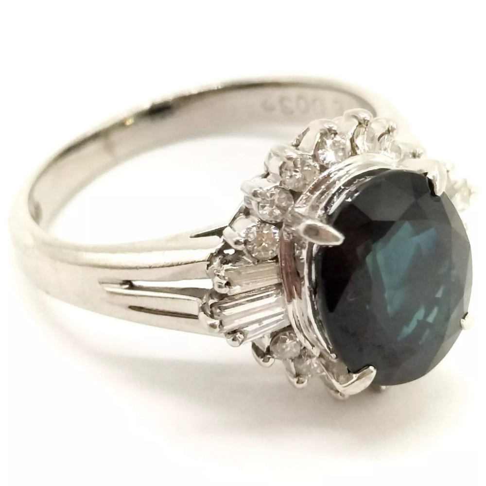 Sapphire and diamond ring in platinum